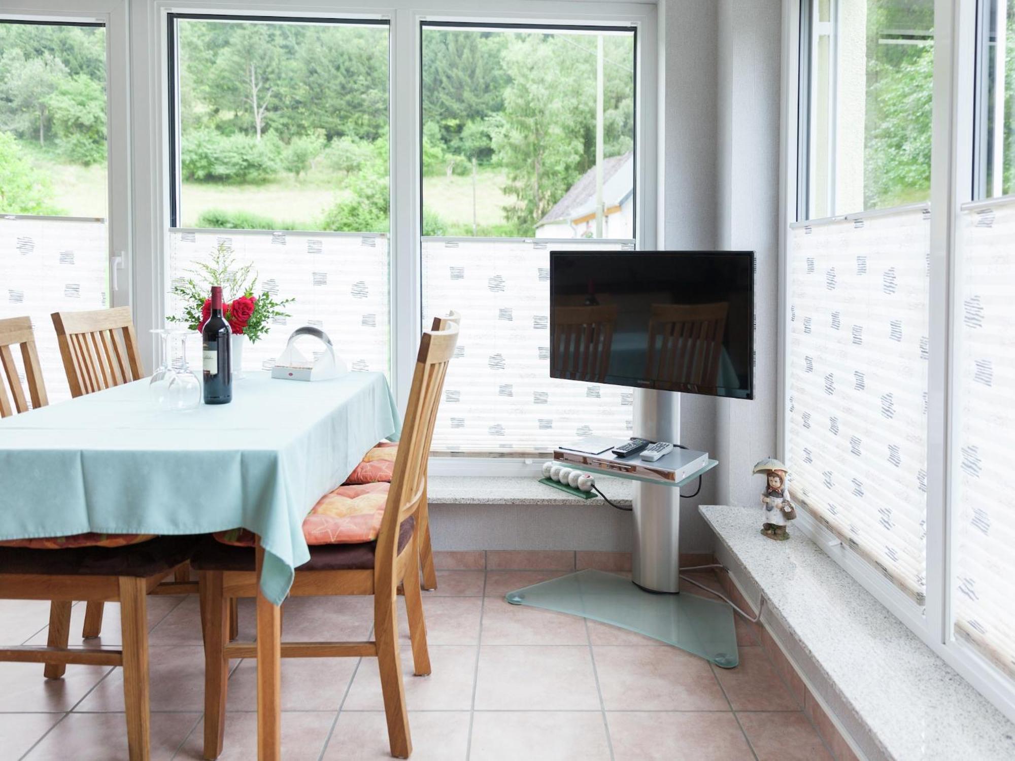 Apartment With Terrace And View Merschbach Esterno foto
